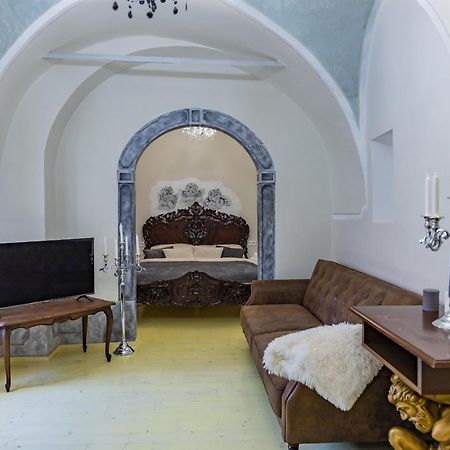 Banská Štiavnica Apartman Charlotte V Dome So Studnou Na Streche מראה חיצוני תמונה