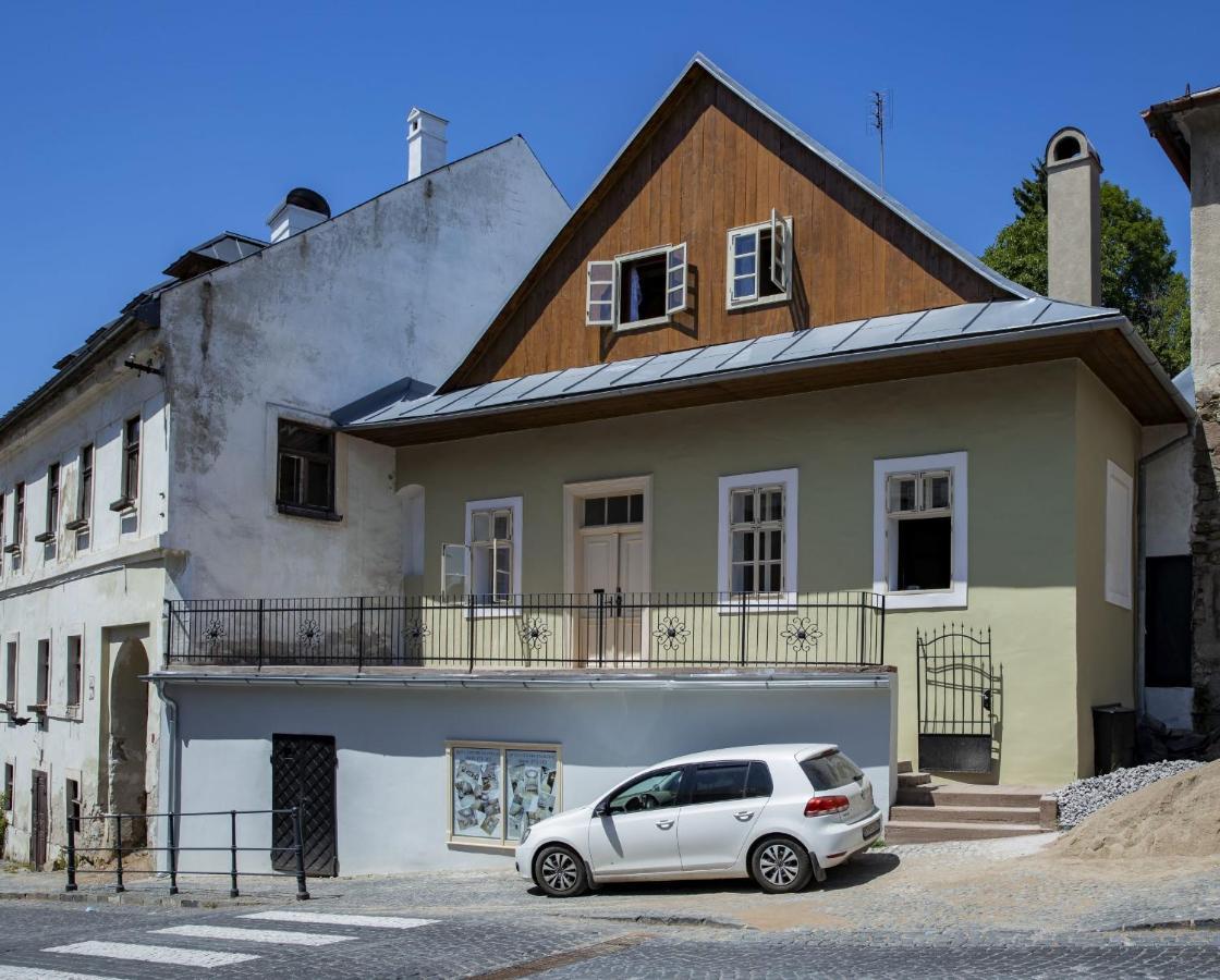 Banská Štiavnica Apartman Charlotte V Dome So Studnou Na Streche מראה חיצוני תמונה